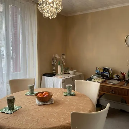 Maison Familiale Avec Clim Et Wifi Au Coeur De La Montagne Bourbonnaise - Fr-1-489-277 Arfeuilles