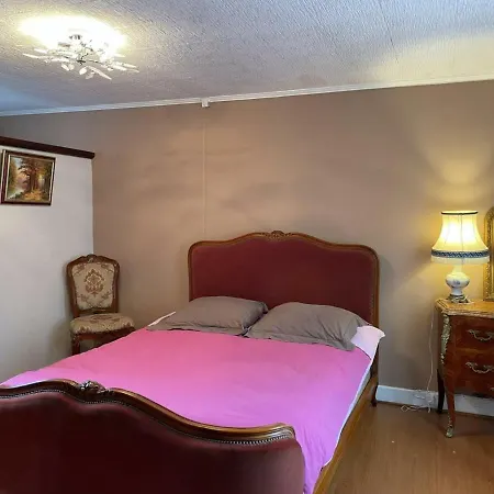 Maison Familiale Avec Clim Et Wifi Au Coeur De La Montagne Bourbonnaise - Fr-1-489-277