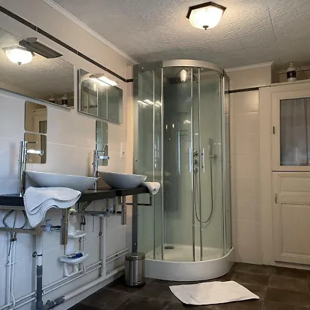 Maison Familiale Avec Clim Et Wifi Au Coeur De La Montagne Bourbonnaise - Fr-1-489-277 * Arfeuilles