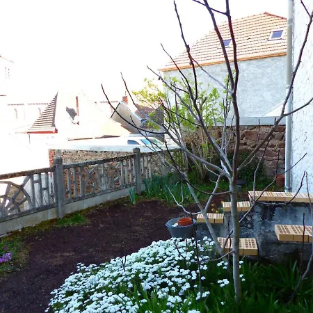 Maison Familiale Avec Clim Et Wifi Au Coeur De La Montagne Bourbonnaise - Fr-1-489-277