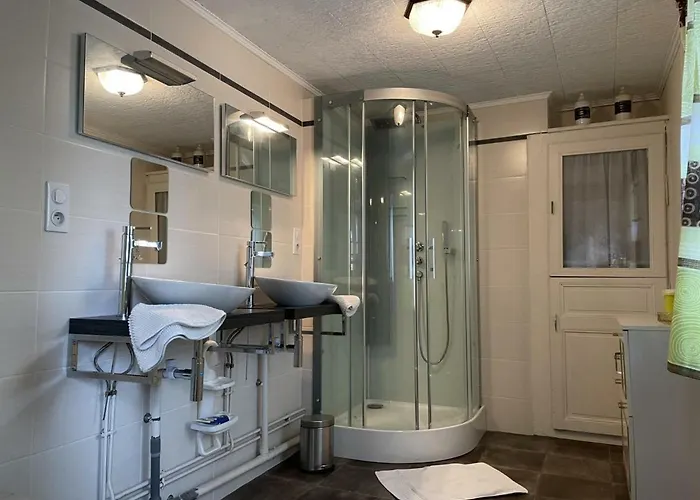 Maison Familiale Avec Clim Et Wifi Au Coeur De La Montagne Bourbonnaise - Fr-1-489-277 * Arfeuilles