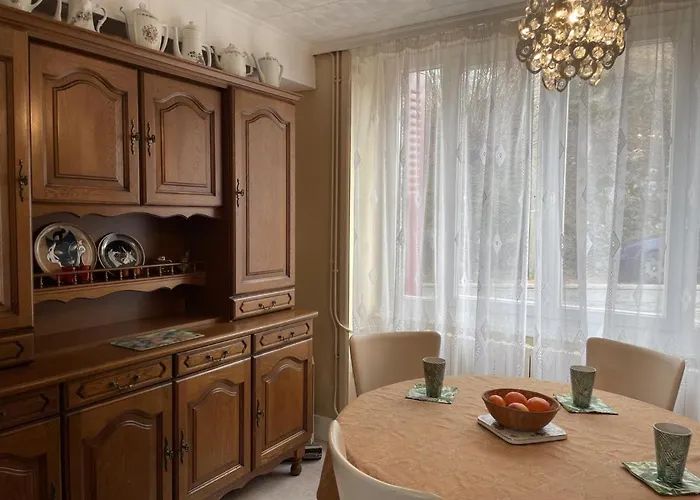 Maison Familiale Avec Clim Et Wifi Au Coeur De La Montagne Bourbonnaise - Fr-1-489-277 Vakantiehuis