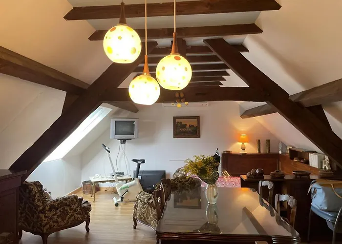 Maison Familiale Avec Clim Et Wifi Au Coeur De La Montagne Bourbonnaise - Fr-1-489-277 Vakantiehuis