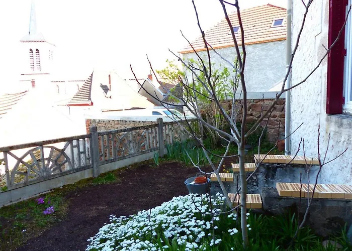 Maison Familiale Avec Clim Et Wifi Au Coeur De La Montagne Bourbonnaise - Fr-1-489-277