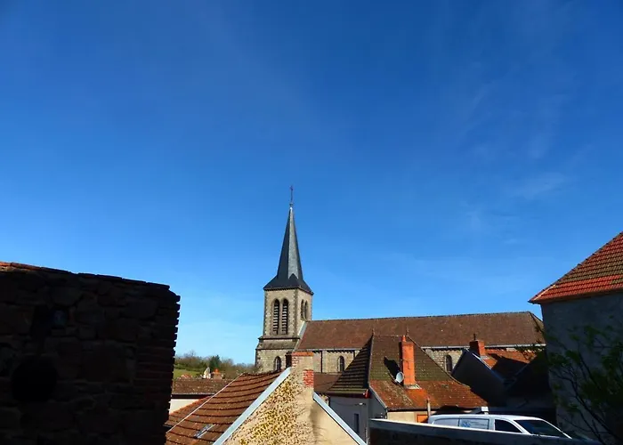 Maison Familiale Avec Clim Et Wifi Au Coeur De La Montagne Bourbonnaise - Fr-1-489-277 Vakantiehuis